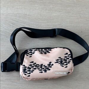 Fighting Eel Pink and Black Fish Pattern Crossbody Bag